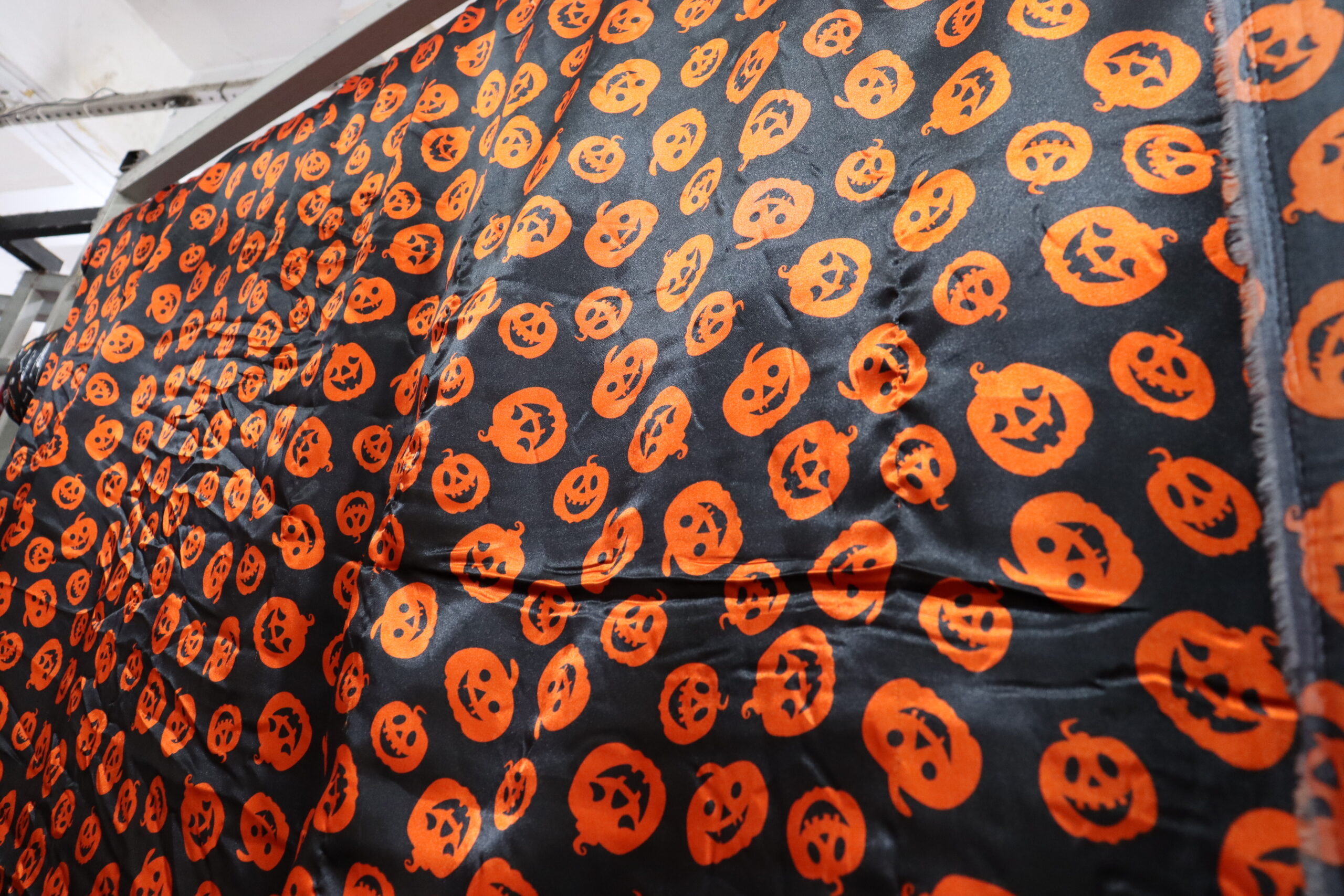 Cetim Estampado Halloween - Image 2